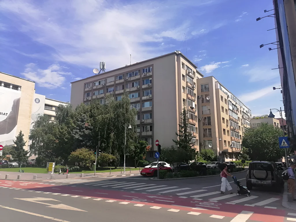 vedere exterior bloc vanzare cumparare apartament Sector 1 București